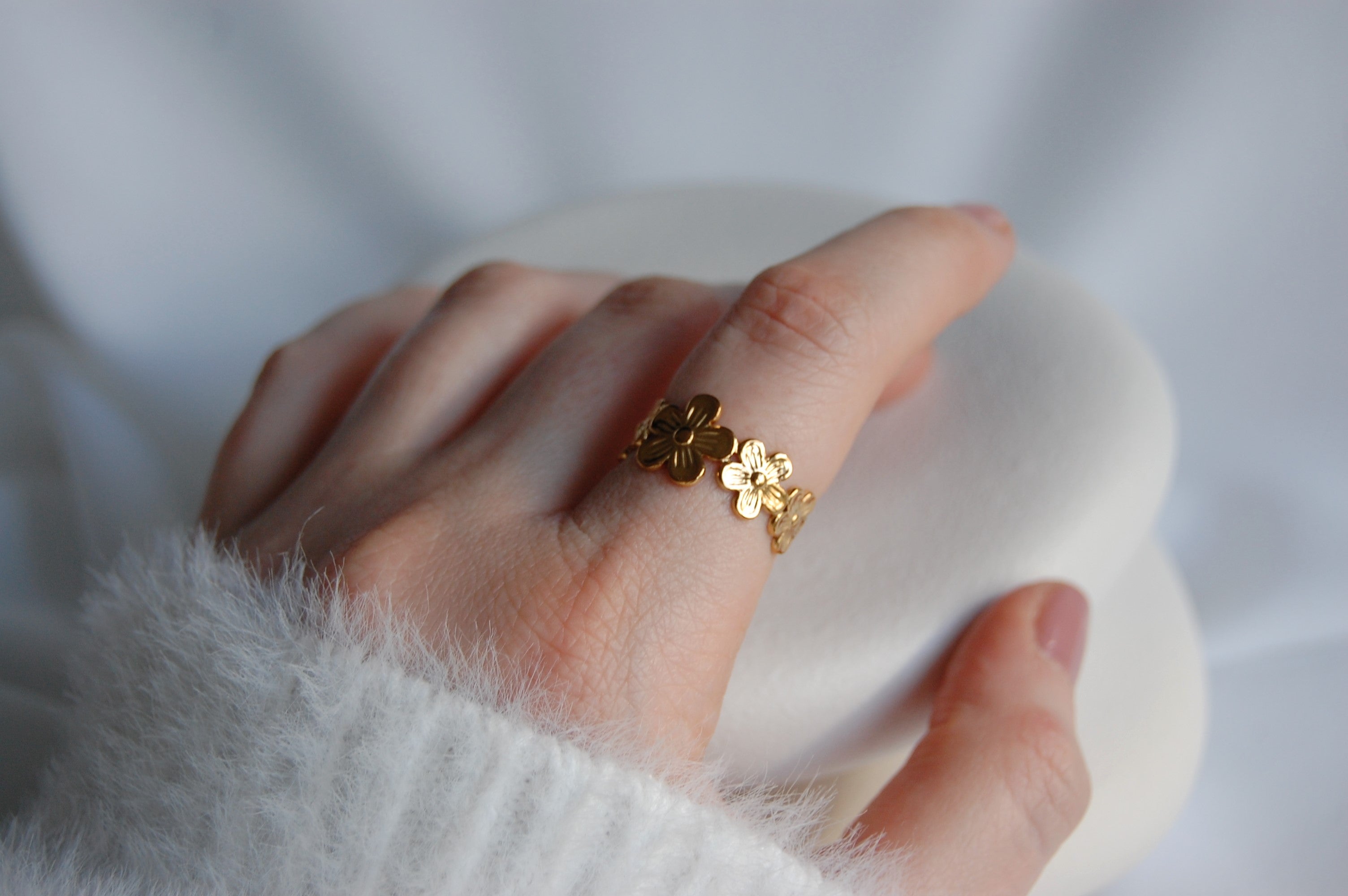 CAMELLIA RING