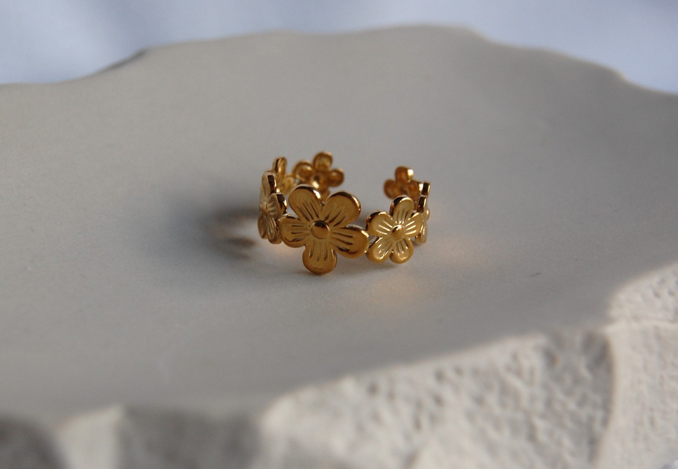 CAMELLIA RING