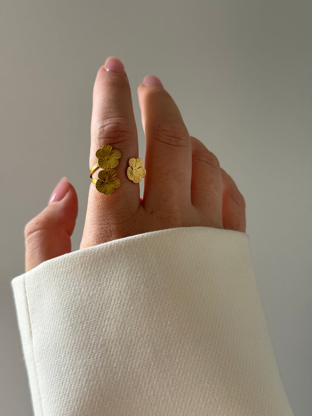 HANNAH RING