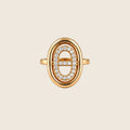 Lumina Ring in Gold mit ovalem Pavé-Design und funkelnden Zirkonia-Steinen