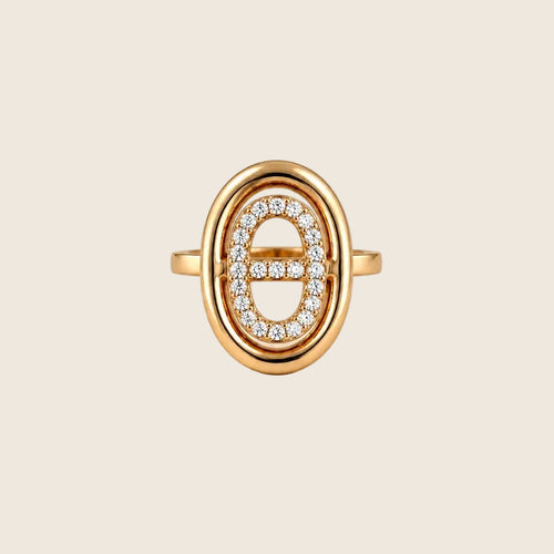 Lumina Ring in Gold mit ovalem Pavé-Design und funkelnden Zirkonia-Steinen