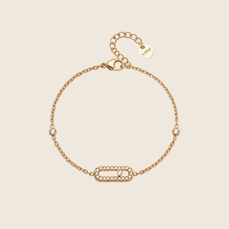Maribel Armband in Gold mit länglichem Pavé-Glied, zwei Zirkonia-Steinen und Verlängerungskette